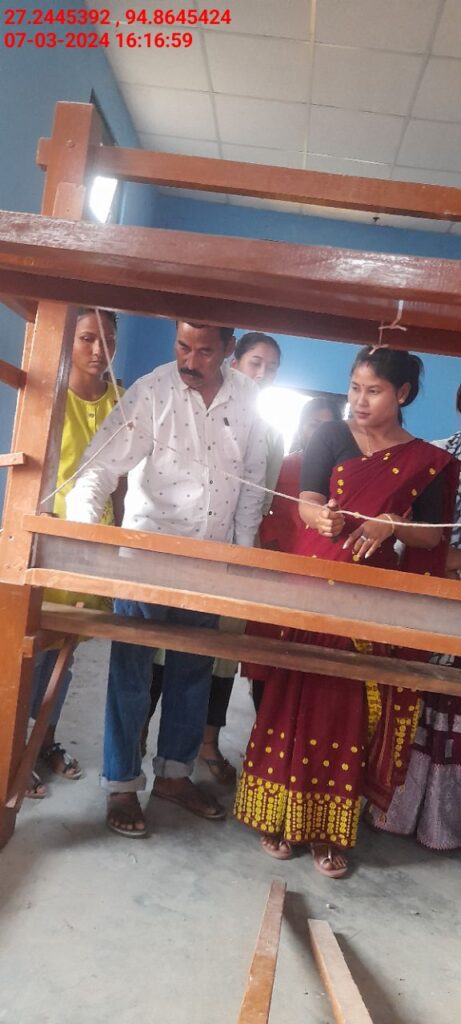 Handloom Weaver (Frame Loom) training at IIE Incubation Centre, Nahazar, batch 20623, 07-03-2024