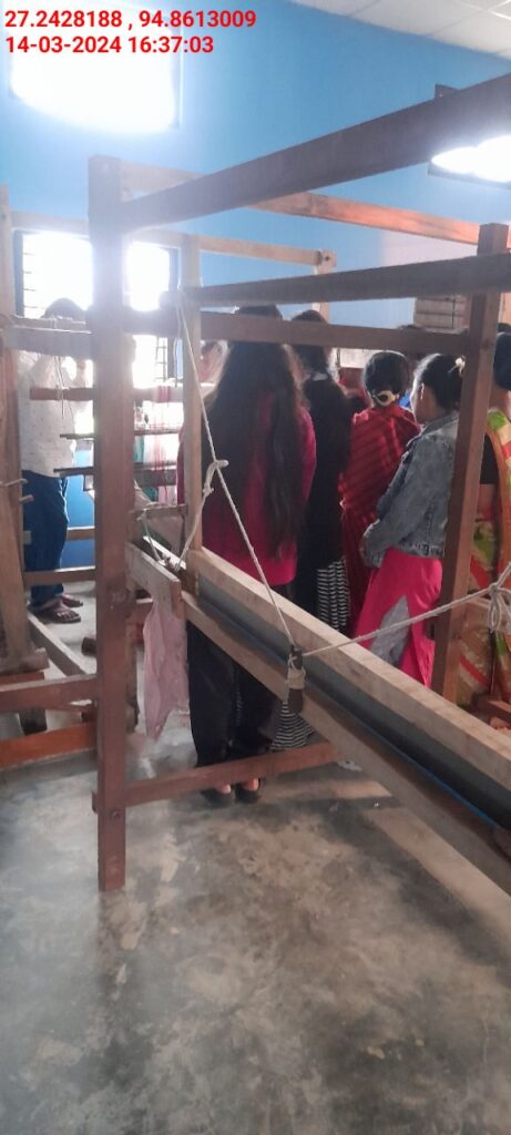 Handloom Weaver (Frame Loom) training at IIE Incubation Centre, Nahazar, batch 20623, 14-03-2024