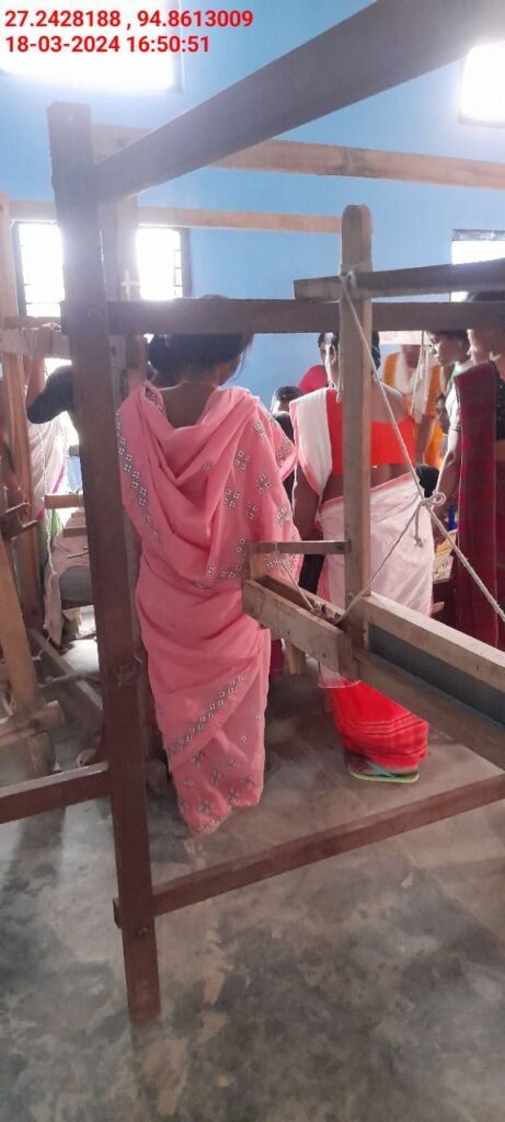 Handloom Weaver (Frame Loom) training at IIE Incubation Centre, Nahazar, batch 20623, 18-03-2024
