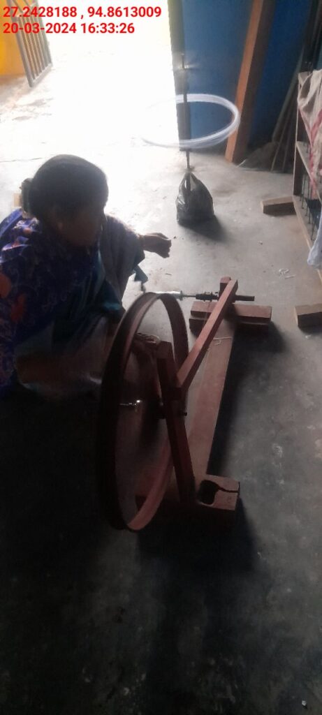 Handloom Weaver (Frame Loom) training at IIE Incubation Centre, Nahazar, batch 20623, 20-03-2024