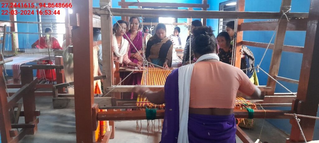 Handloom Weaver (Frame Loom) training at IIE Incubation Centre, Nahazar, batch 20623, 22-03-2024