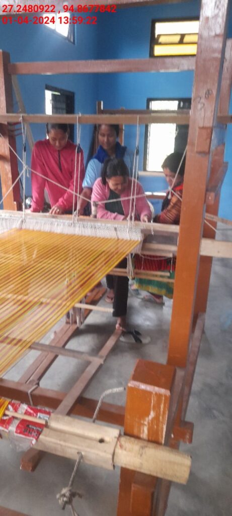 Handloom Weaver (Frame Loom) training at IIE Incubation Centre, Nahazar, batch 20623, 01-04-2024