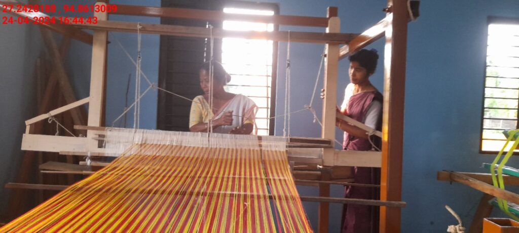 Handloom Weaver (Frame Loom) training at IIE Incubation Centre, Nahazar, batch 20623, 24-04-2024