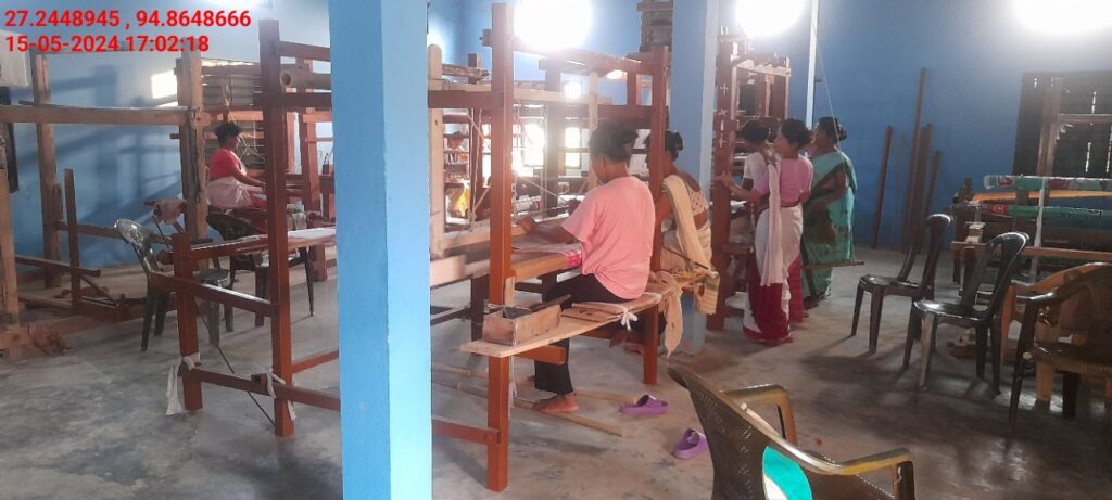 Handloom Weaver (Frame Loom) training at IIE Incubation Centre, Nahazar, batch 20623, 15-05-2024