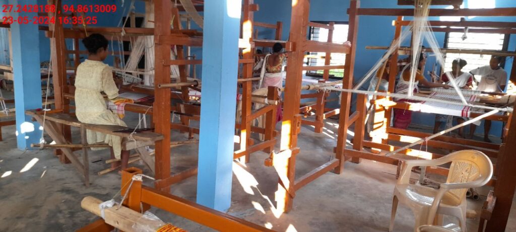 Handloom Weaver (Frame Loom) training at IIE Incubation Centre, Nahazar, batch 20623, 23-05-2024