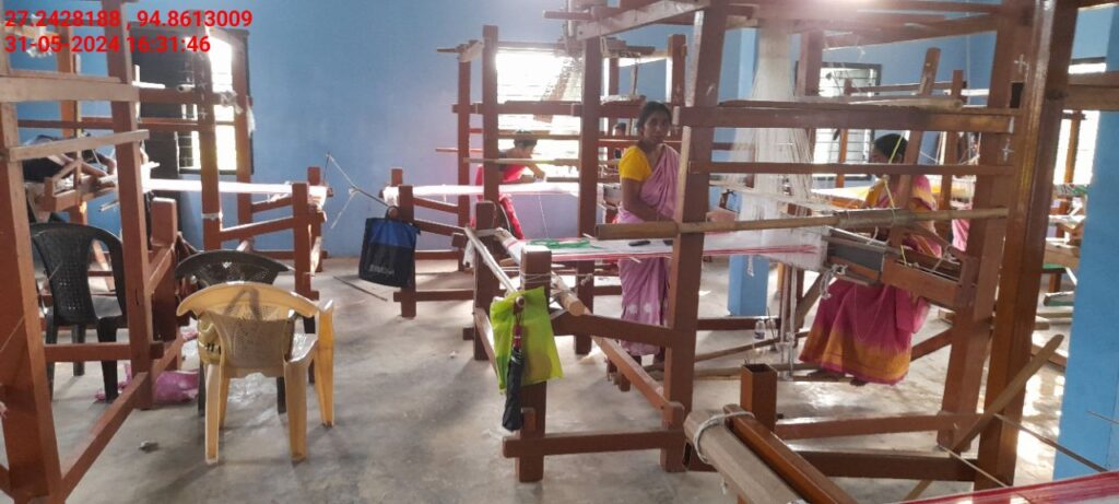 Handloom Weaver (Frame Loom) training at IIE Incubation Centre, Nahazar, batch 20623, 31-05-2024