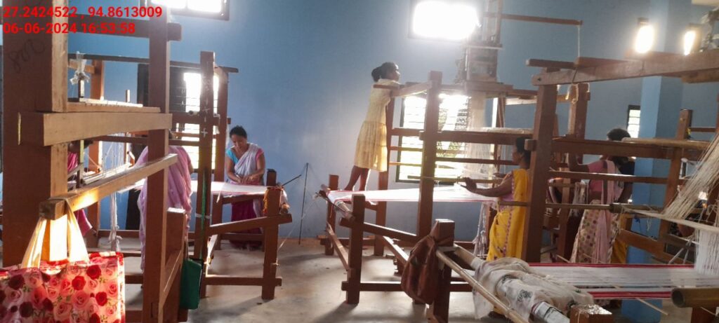 Handloom Weaver (Frame Loom) training at IIE Incubation Centre, Nahazar, batch 20623, 06-06-2024