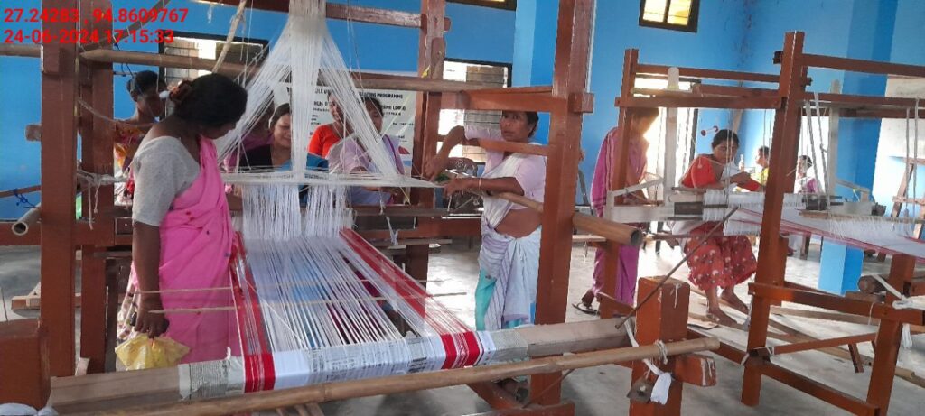 Handloom Weaver (Frame Loom) training at IIE Incubation Centre, Nahazar, batch 20623, 24-06-2024