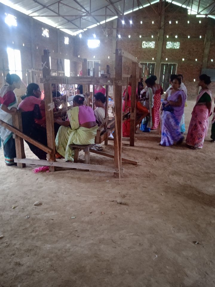 Handloom Weaver (Frame Loom) training at IIE Incubation Centre, Sarupathar, batch 33000, 13-08-2025