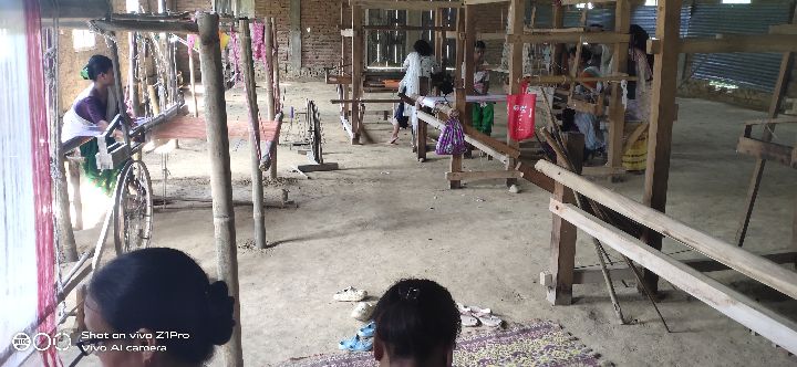 Handloom Weaver (Frame Loom) training at IIE Incubation Centre, Sarupathar, batch 33000, 24-09-2025