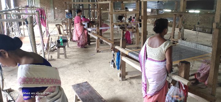 Handloom Weaver (Frame Loom) training at IIE Incubation Centre, Sarupathar, batch 33006, 15-09-2025