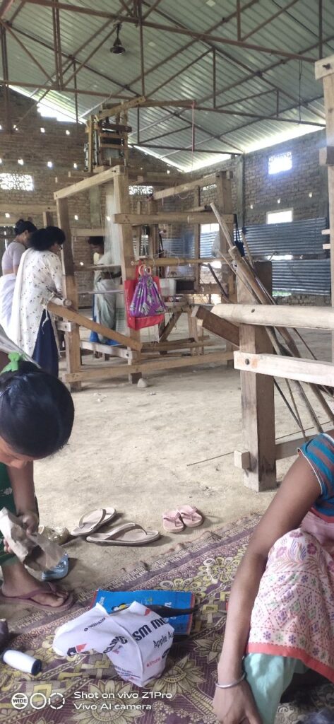 Handloom Weaver (Frame Loom) training at IIE Incubation Centre, Sarupathar, batch 33006, 24-09-2025