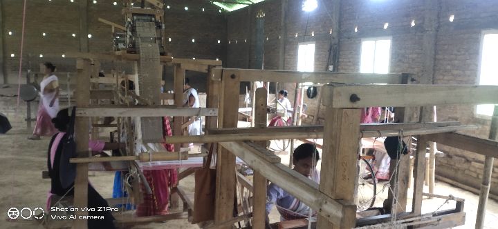 Silk Handloom Weaver training at IIE Incubation Centre, Sarupathar, batch 33115, 13-09-2025