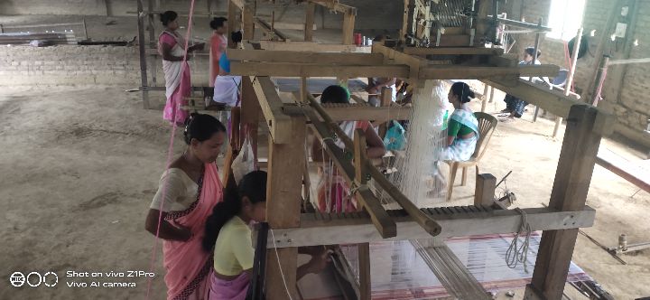 Silk Handloom Weaver training at IIE Incubation Centre, Sarupathar, batch 33345, 10-09-2025