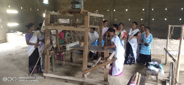Silk Handloom Weaver training at IIE Incubation Centre, Sarupathar, batch 33345, 11-09-2025